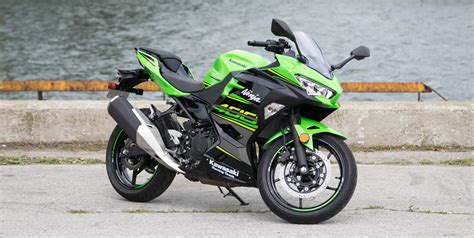 ninja 400 curb weight